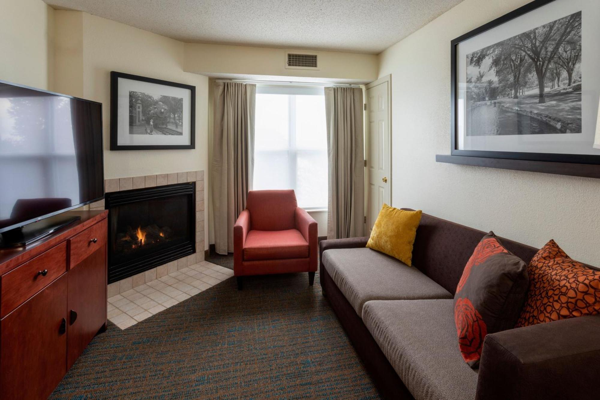 Residence Inn Minneapolis St. Paul/Roseville Exterior photo